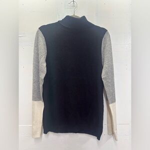 Morgan Taylor tri-Color Light Cashmere Sweater Size Large